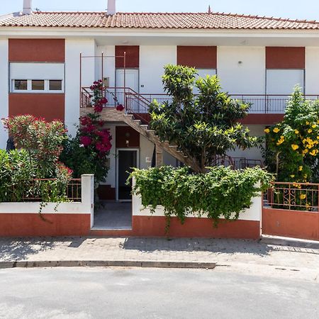 Porta Nova Guesthouse By R-Tex تافيرا المظهر الخارجي الصورة