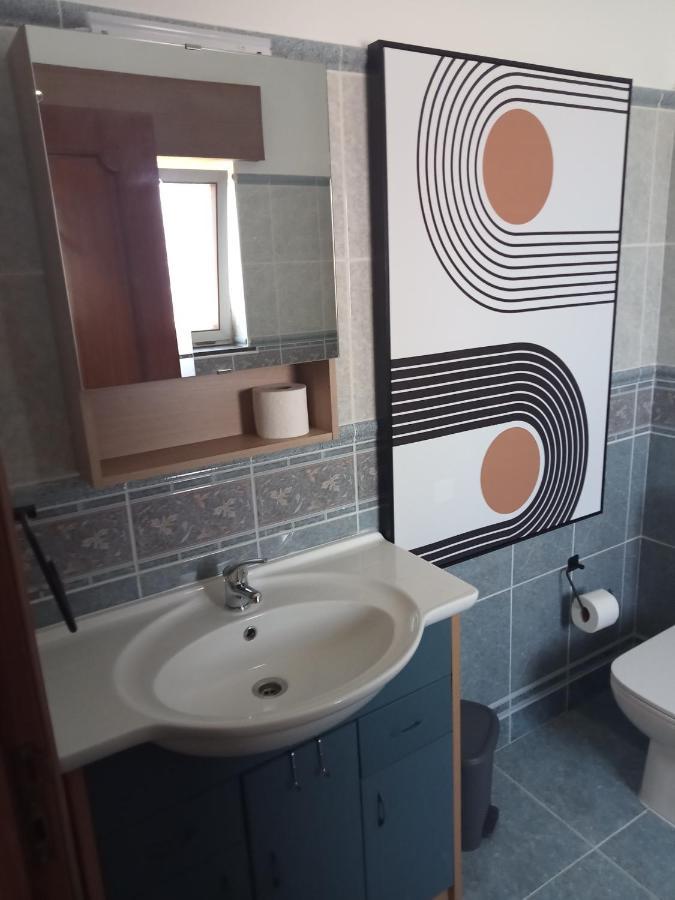 Porta Nova Guesthouse By R-Tex تافيرا المظهر الخارجي الصورة