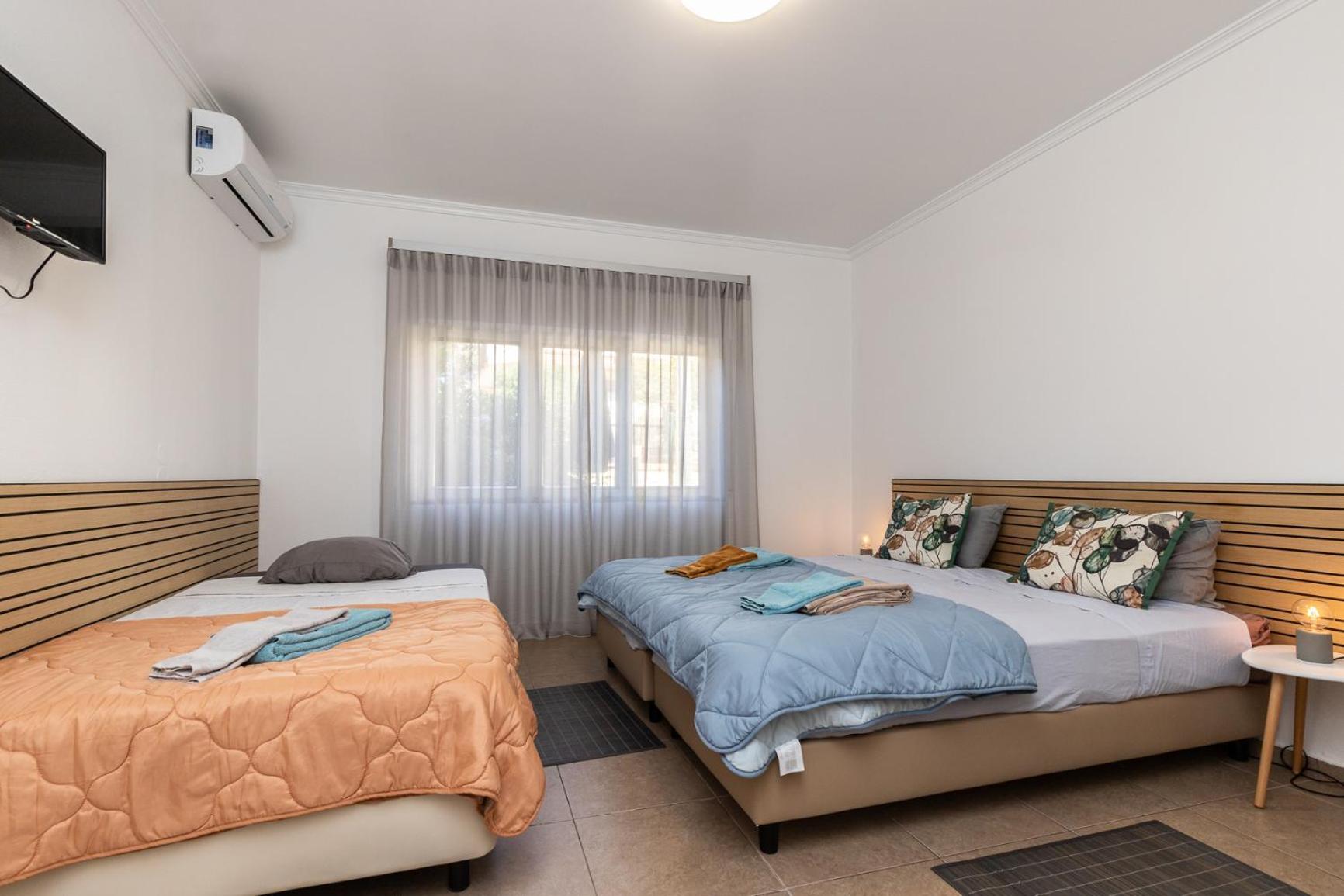 Porta Nova Guesthouse By R-Tex تافيرا المظهر الخارجي الصورة